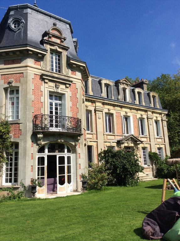 Chateau De Bertreville Panzió Kültér fotó